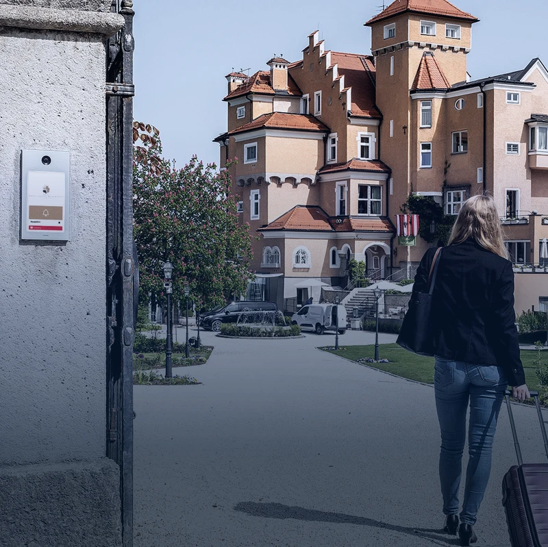 Hotel door and gate intercom for secure guest access Hotel entrance with intercom system for doors and gates ensuring safe guest communication